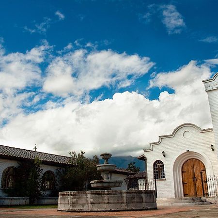 Hosteria Hacienda Pueblo Viejo Atuntaqui Buitenkant foto